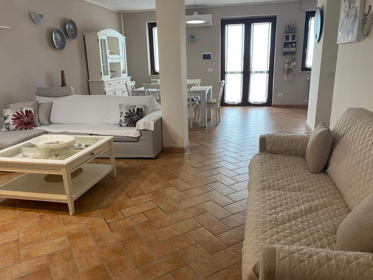 Agriturismo Colle D' Oro 佩夏罗马纳 外观 照片