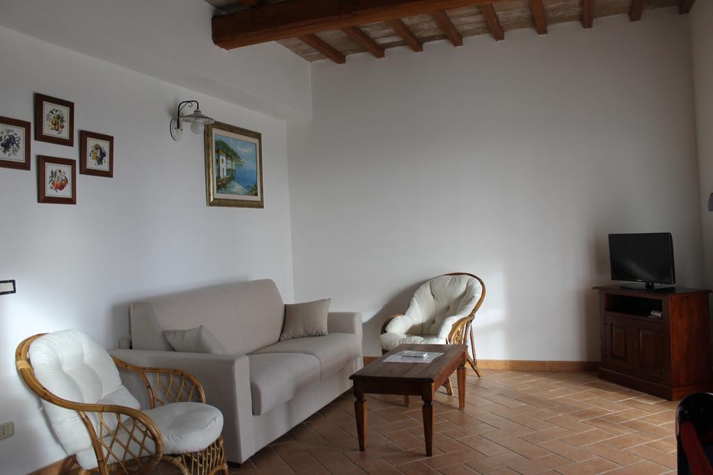 Agriturismo Colle D' Oro 佩夏罗马纳 客房 照片
