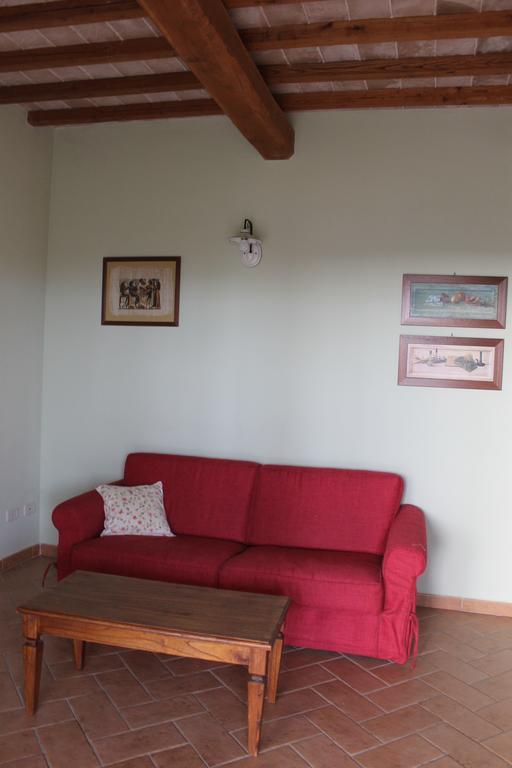 Agriturismo Colle D' Oro 佩夏罗马纳 客房 照片
