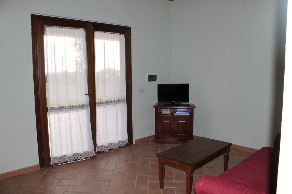 Agriturismo Colle D' Oro 佩夏罗马纳 客房 照片
